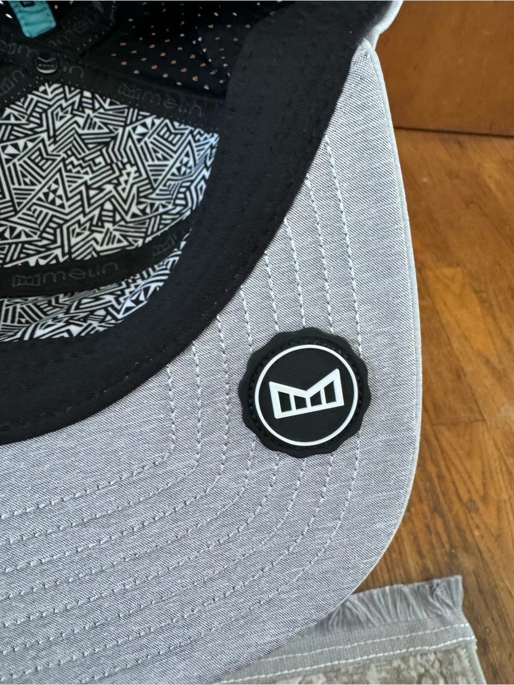 Melin Trenches 60 cm Light Gray Men's Performance Snapback Hat